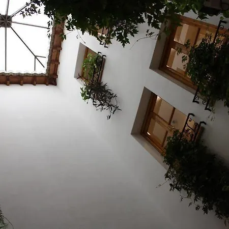 Jardines Hotel 2*
